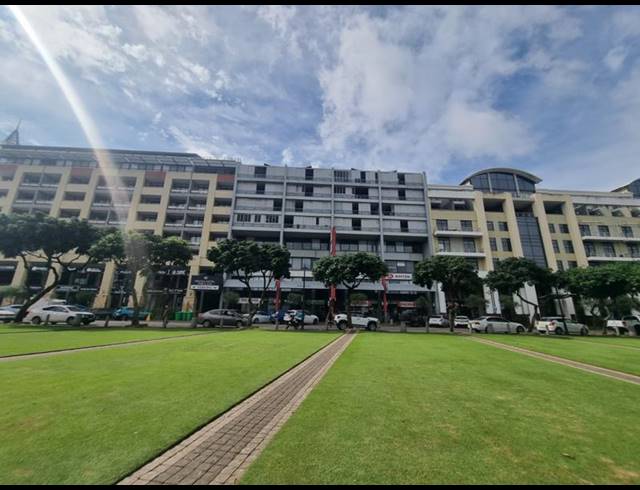 2 BEDROOM APARTMENT FOR SALE IN UMHLANGA ROCKS